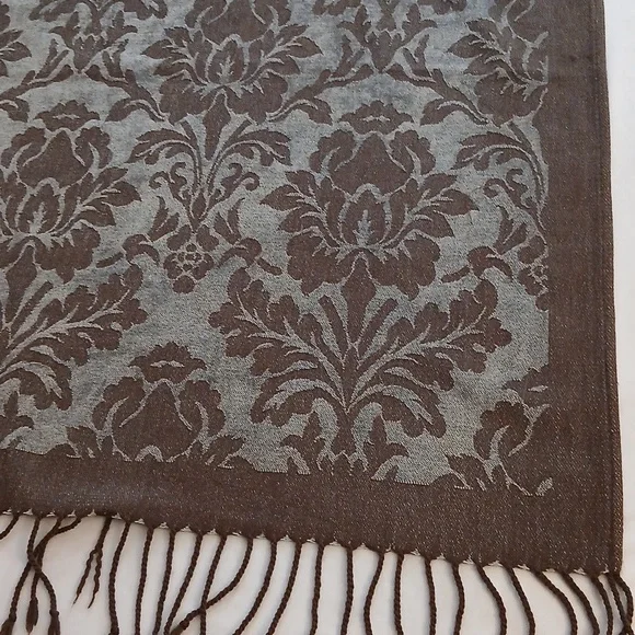 Restoration Hardware Throw - Picture 5 of 10